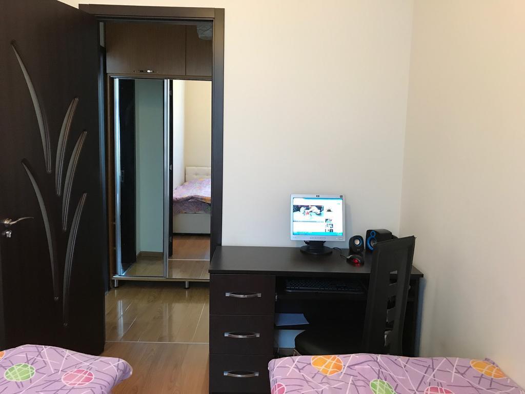 באטומי Apartment Like Home מראה חיצוני תמונה